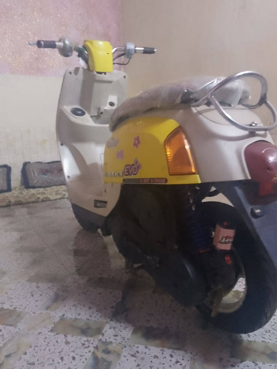 دراجه بوليس كابريته دراجه نضيفه وحلوه عوزه بس كفر لايت ولااشاير كلهن موجودات اتصل وبيك خير وتدلل ***********
