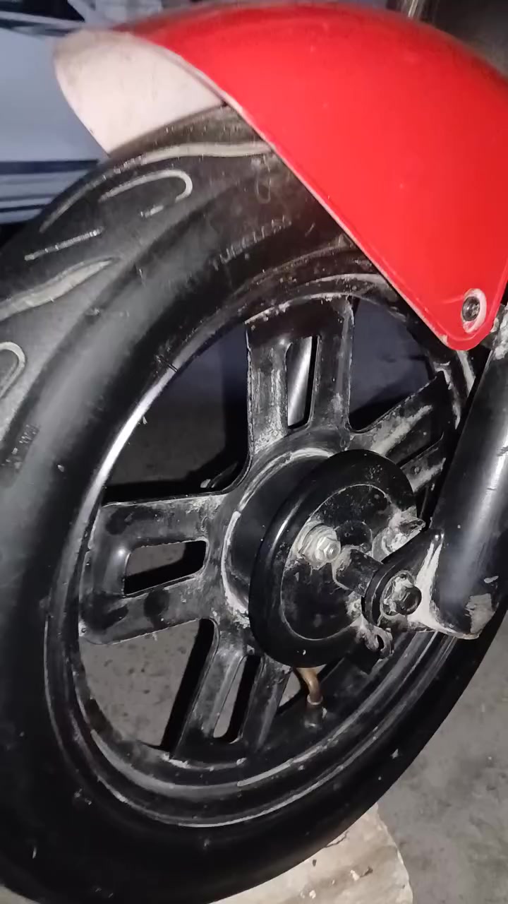 السلام عليكم دراجه شحن موديل ٢٠٢٥ دراجه نضيفه تمشي حته زيونه تاصل ياولد لبيع وهاذه رقمي ***********
