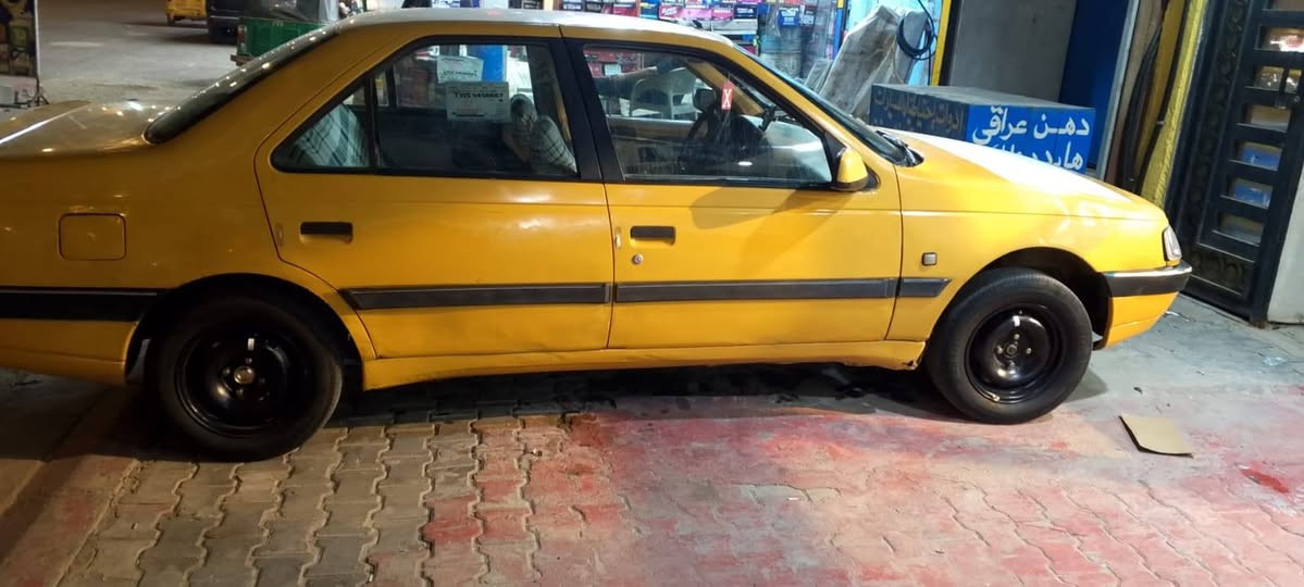 سلام عليكم بيجو 405البيع سعر 18 ***********
