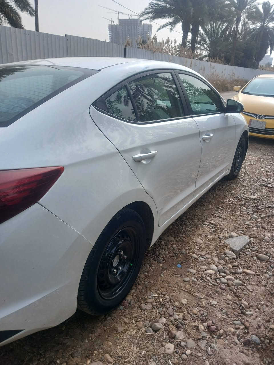 السلام عليكم اعيد النشر بسبب الوعود الكاذبة النترا موديل ٢٠١٩ شكل ل٢٠
كير AT مكينة ٢٠٠٠ مكفولة سيارة وارد امريكي حادثها جاملغ خلفي ايمن وهنا بالعراق جاملغ ايسر سيارة ليبل واحد بدون ارباك مناقصها اي شي بجم كبس كامرة دواره رقم بغداد ومكان سيارة بغداد السعر ١٣٠ وبيها مجالوهذا رقمي ***********
