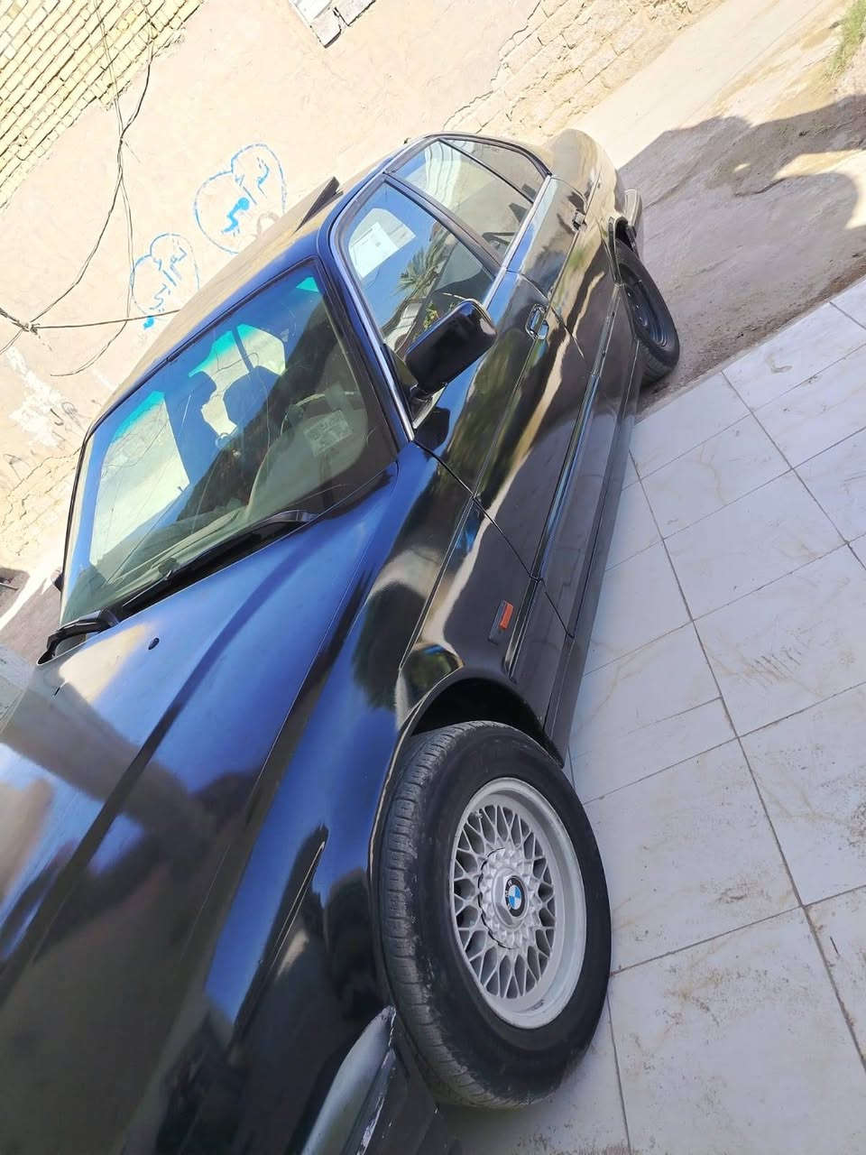سلام عليكم بيئم دبليو 525 موديل 1991 سعر 45 وبيه مجال رقم كركوك للاستفسار الاتصال 
***********
