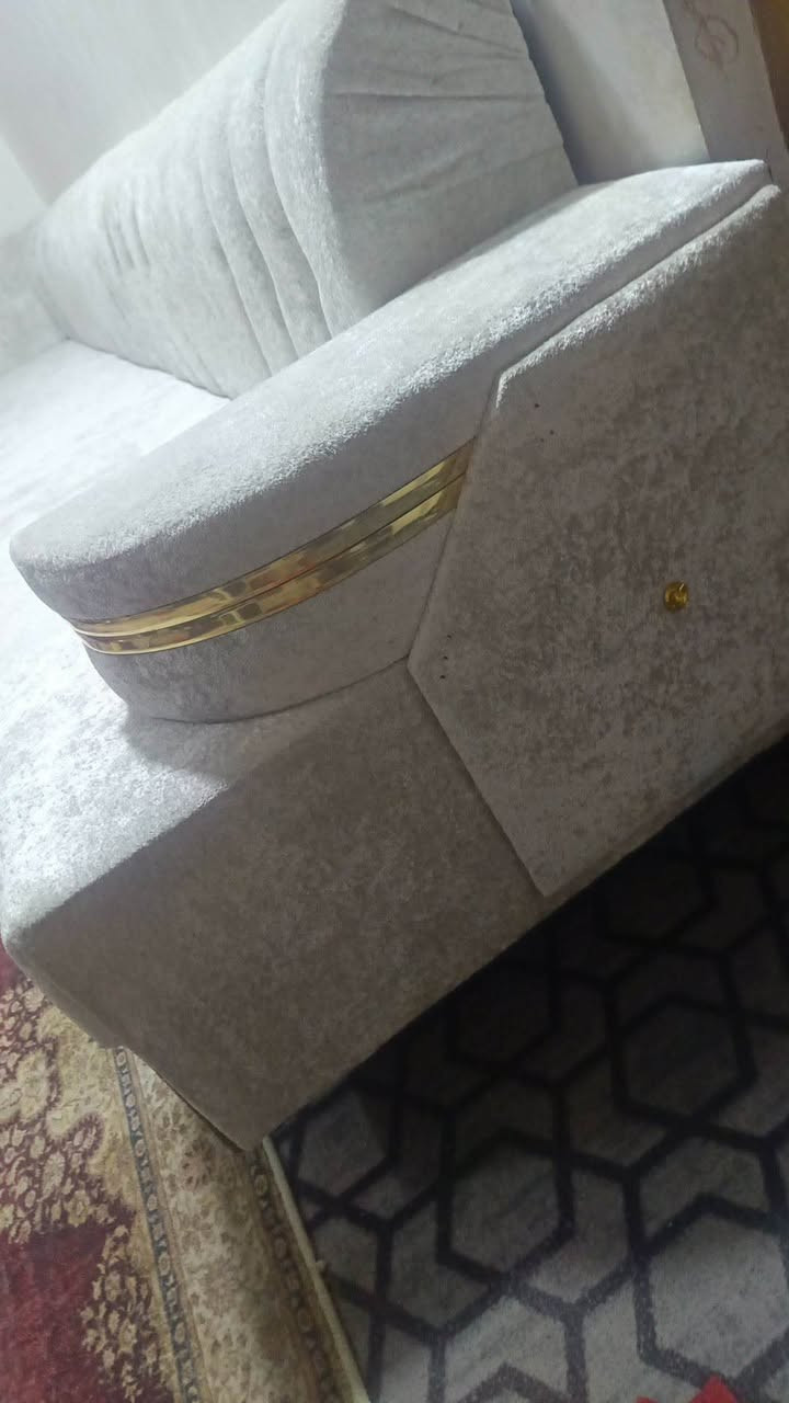 ديوان تسكام ١٠ مقاعد  جديد ٤٢٥ حله حي العسكري 
ألون ابيض ع رصاصي فاتح حلو حلة, بابل


**إذا كنت صاحب هذا الإعلان وتريد حذفه لأي سبب، رجاءا أرسل رسالة إلى الدعم الفني**