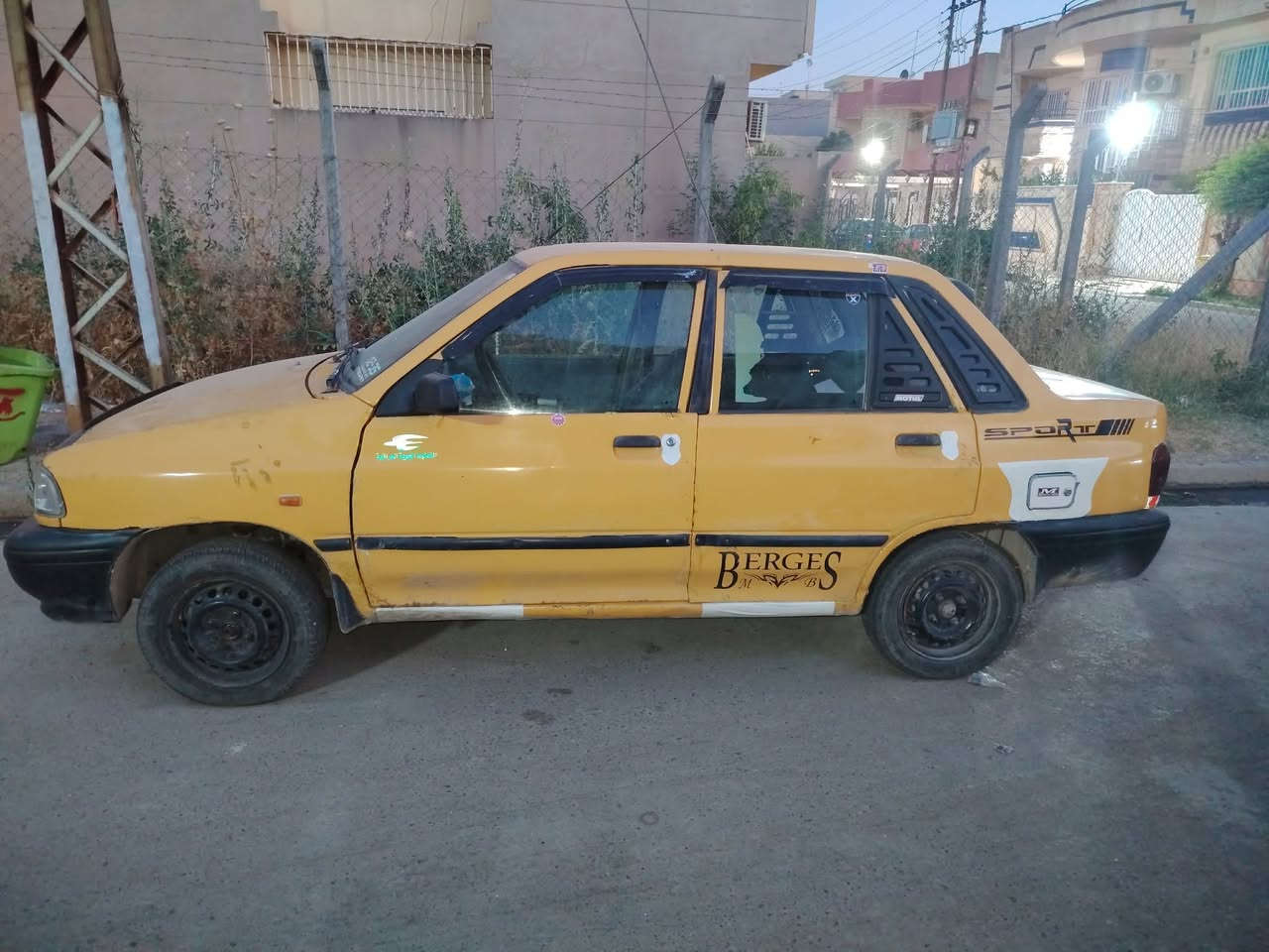 سياره سايبه للبيع 
سعر 18 ورقه 
موديل 11
بيها اثر نفخ 
عليها 450
كربون ورقي بس متوقف


**إذا كنت صاحب هذا الإعلان وتريد حذفه لأي سبب، رجاءا أرسل رسالة إلى الدعم الفني**