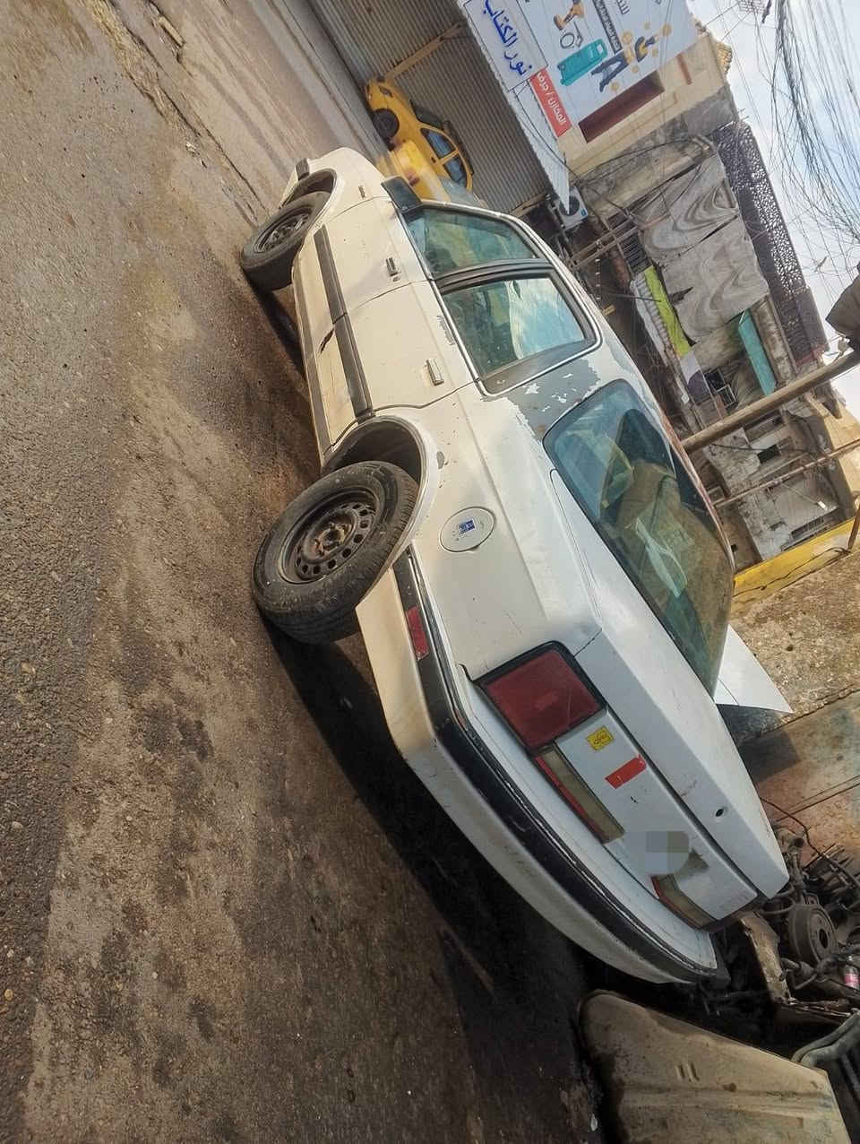 السلام عليكم اولدز 90 محرك وكير نضيفات رقم صدامي انبار مااندل صاحبها سيارة جاهزة ينرادلها ترتيبات بسيطة السعر 10 ورقات بغداد الزعفرانية ***********
