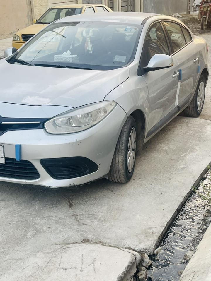 سلام عليكم رينو موديل 2017 للبيع بدون صبغ محرك وكير بشرط سيارة جاهزه بسم والدي الله يرحمه تأخذ شرط تحويل لين ماكو قاصرين   السعر 65 وبيها مجال  ***********
