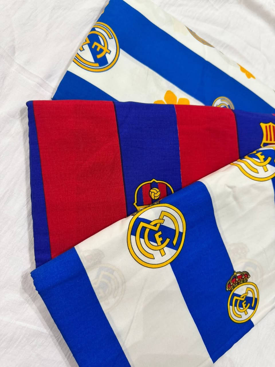 اهلاً حبايبي🙋🏼‍♀️🙋🏼‍♀️ اقمشة جددديده 
وجميلة وجودة عالية والسعر حلو هم😍♥️♥️♥️🔥 الكشمير الايطالي الاصلي  
الفحص امام المندوب معجبكم رجعو بدون اجور توصيل وتدللون عليه 
والكميه محدوده وتوصيل سريع 🌹🌹🌹🌹🌹للحجز واتس***********📞
