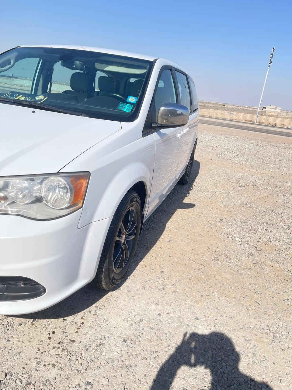 السلام عليكم
دوج كرفان للبيع 2018
٧راكب
مواصفات عاديه
ضرر بسيط بجم كبس
كير محرك مكفول
هزه وسنويه جديده
السعر 160 وبيها مجال
للاستفسار ***********
