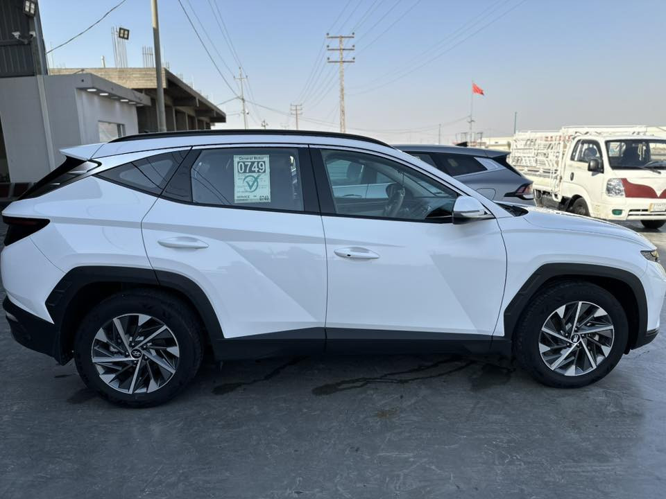 توسان 2024 
خليجي 
ماشي 42 الف 
سبير منازل 
فول عدا البانوراما
حساس امامي خلفي 
كامرا خلفية  
مري شفط 
كشنات كهرباء 
سايد بيريك بصمة 
اوتو هولد 
شاحن واير ليس 
بصمة تشغيل بعد 
ثلاث أنظمة قيادة ايكو نورمال سبورت 
بصمات عدد اثنين
بيها شخط ع كد اصبع في الجاملغ الامامي ومكحل  
العنوان الصويرة 
***********
