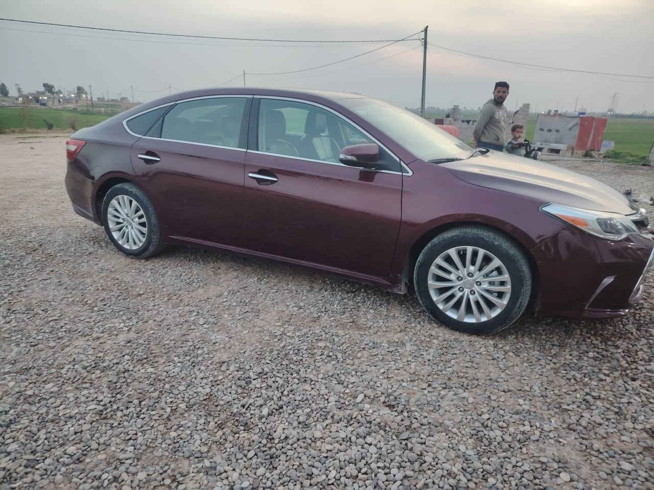 سلام عليكم افلوان البيع بيه قطعه وحده مندون دواخل  وبونيد  المكان كركوك اسعر 165 بيه مجال ***********
