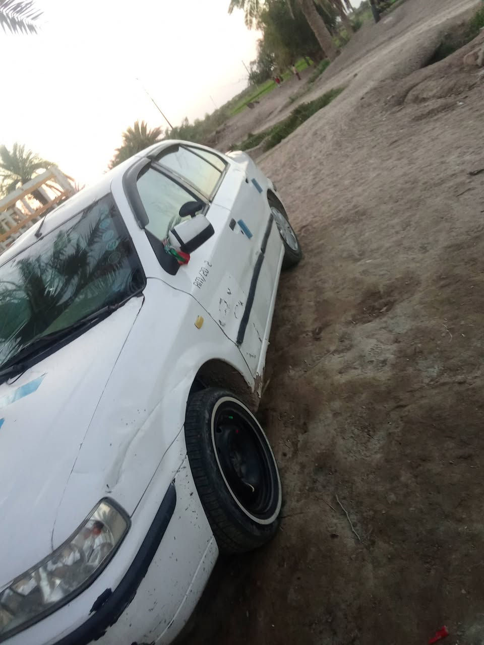 سلام عليكم سمند 10تحويل مكينه كير زينات حداديه وتايرات وكهربائيات ودشمه مال ملكه تبريد شغال وثلج مشط باور سياره جاهزه والكشر شوفت عينك السعر 25مكاني ديوانيه شاميه لتواصل***********
