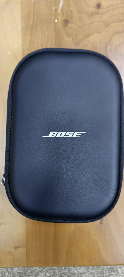 سماعات هيد فون ماركة بوس الاصلية قيم واخذ بما يرضي الله  ***********
