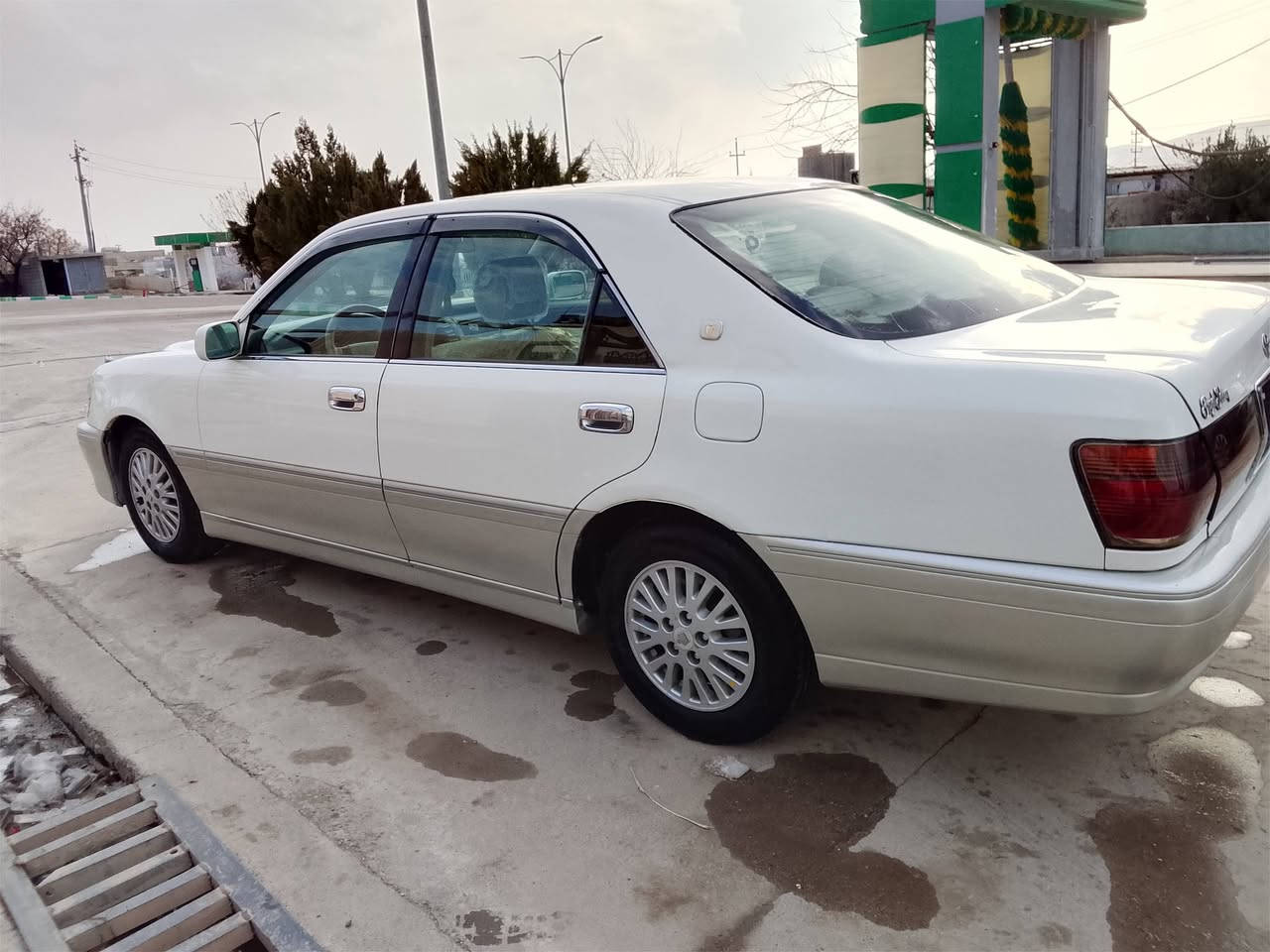 ‎بسم اللە ❤️🌹
‎مەلیکە بڕاوە VVT 
‎  دوو دوگمە
‎
‎ئاڵتونی بازاڕ کەم بەنزین خۆر 🌹
‎دەشبوڵ سەر و ژێر نجەف ڕەقەم یەک
‎تەبرید سارد و گەرم تەجیل و سەماعە کامل بەشەرت ❤️
‎گێڕو مەکینە بەشەرتی ١٠٠ فیتەر
‎دەعمو لێدراوی نییە هەیکەلی زۆر ڕێکە
‎
‎👑👑👑👑👑👑
‎سەیارەکە کۆدی هەیە و بەناو خۆماوەیە 
‎
‎سعری 40
‎شوێن سلێمانی
‎ ***********
