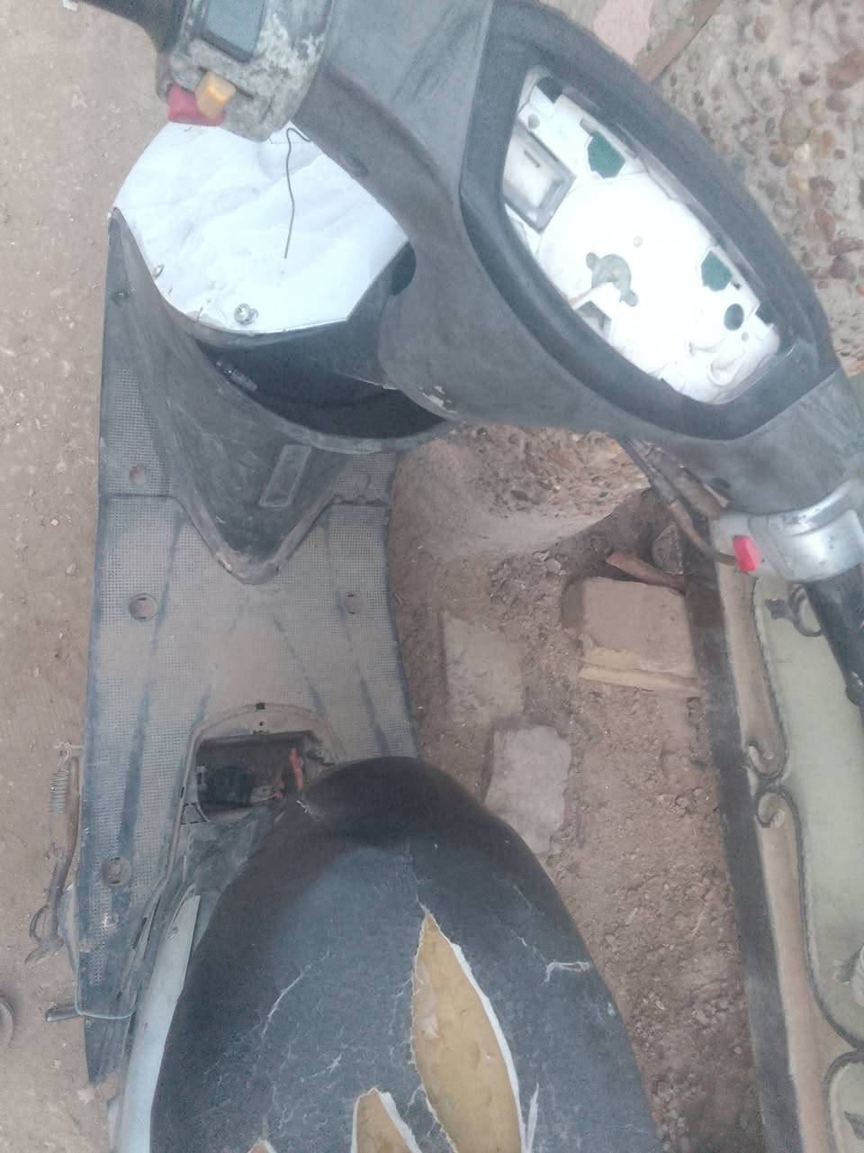 ياماها عصفوريه للبيع سعرها 150
المكان حلة حي نادر الشراي يتفضل خاص او يتصل 
***********
