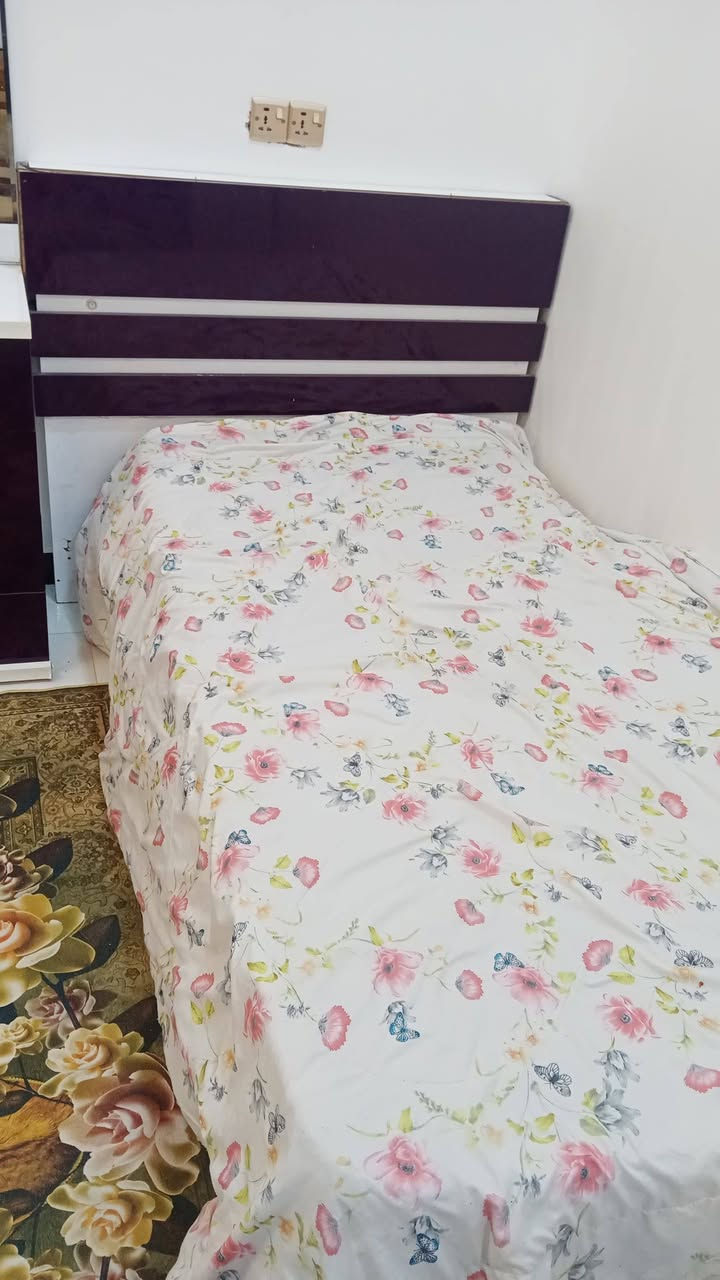 السلام عليكم عندي غرفه نفر واحد للبيع


**إذا كنت صاحب هذا الإعلان وتريد حذفه لأي سبب، رجاءا أرسل رسالة إلى الدعم الفني**