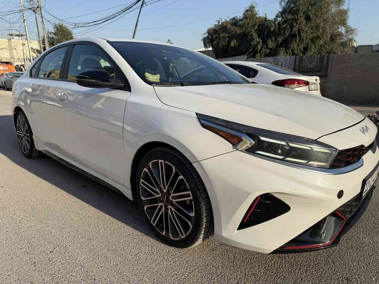السلام عليكم للبيع 

فورتي جيتي تيربو

Kia Forte GT 2022 

كير Dct دبل كلج 7نمر 

مكينه 1.6 تيربو  201hp

رقم بغداد تحويل ثاني يوم  

حادثها بنيد وجاملغ  وبيه جاملغ خلفي وقبغ جنطه صبغ بأمريكا

والصور الحادث مرفقه

مواصفات GT معروفه فول1/1 اعلى واخر شي بل فورتي  

فتحة سقف (سلايد)

بصمه وتشغيل عن بعد 

شاحن وايرلس 

اشاير مري 

شفتات ستيرن 

رادار جانبي

رادار امامي 

رادار تحديد مسار 

اوتو هولد

ايقاف ذاتي 

مثبت سرعه 

مانع انزلاق 

تبريد قطعتين 

شاشة جبيره 9انج 

كشنات جلد 

اناره داخليه بل أبواب وبل دشبول علامه الGT الوان عديده

هاند بريك كهرباء

تدفئة وتبريد كشنات

 سستم صوت 🔉harman kardon

تبريد بيانو +مناخ منفصل

تشغيل عن بعد

كزوز صوت بلادي رياضي 

للاستفسار رقم الهاتف -***********

  السعر 133
