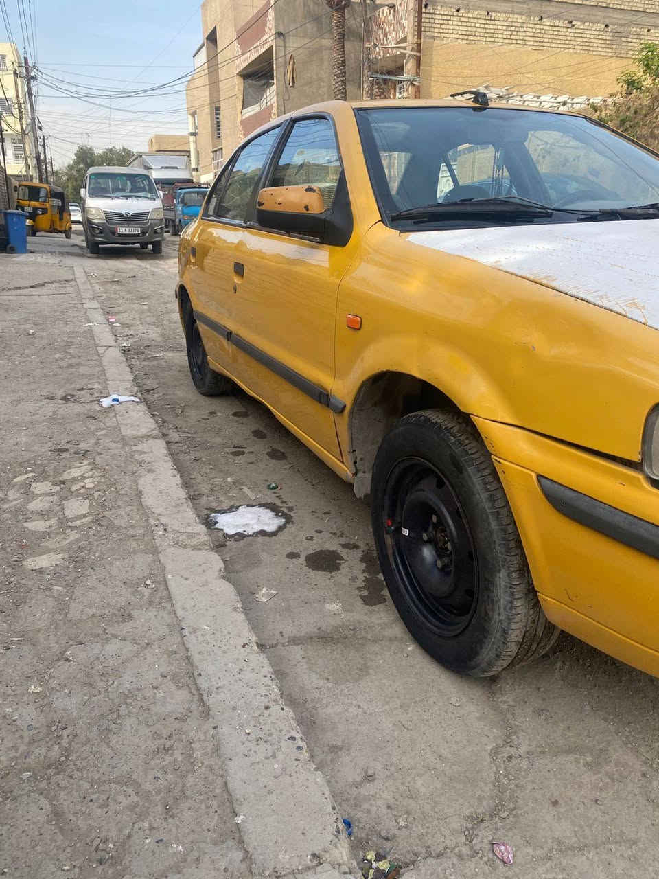 السلام عليكم
سمند ٢٠١١ للبيع 
سيارة نظيفة خير من الله 
تبريد مكينة كير دوشة الارضيه جلد 
لاصبغ لاتبديل سيارة مال شغل 
سنوية ل ٢٠٢٧ 
بغداد الجديدة ***********
