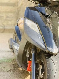 دراجه ثعلب نضيف كلش مامفتوحه لا تبخير لا تنقيص اي شي مابيه كله شغاله و...