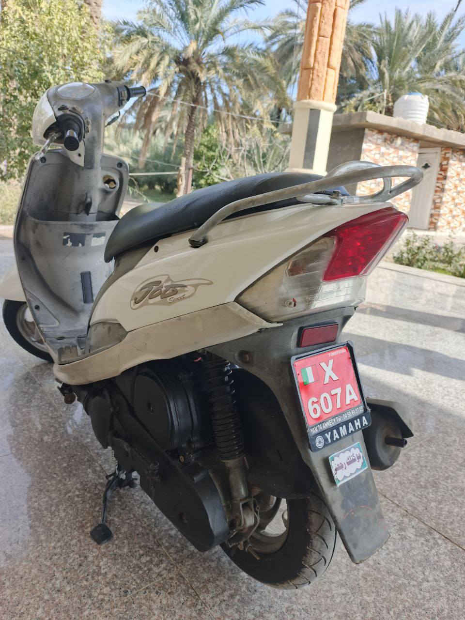 السلام عليكم 
السعر700وبيه مجال للشراي 
ماكس منغولي 
مكينه بلادية مامفتوحة شرط
مكينه نشطة شلعة ومعدل
سلف بلادي
كابريته
لادخان ولاتنقيص مكينه خرسه 
كيج بانزين وسرعة 
قفل ستيرن وجنطة شغال
دراجة حلوه ونضيفه مثل مموضح بلصور 
كفرات بلاديه موجوده 
اي استفسار الاتصال ع رقم ***********
مكاني بابل المسيب
