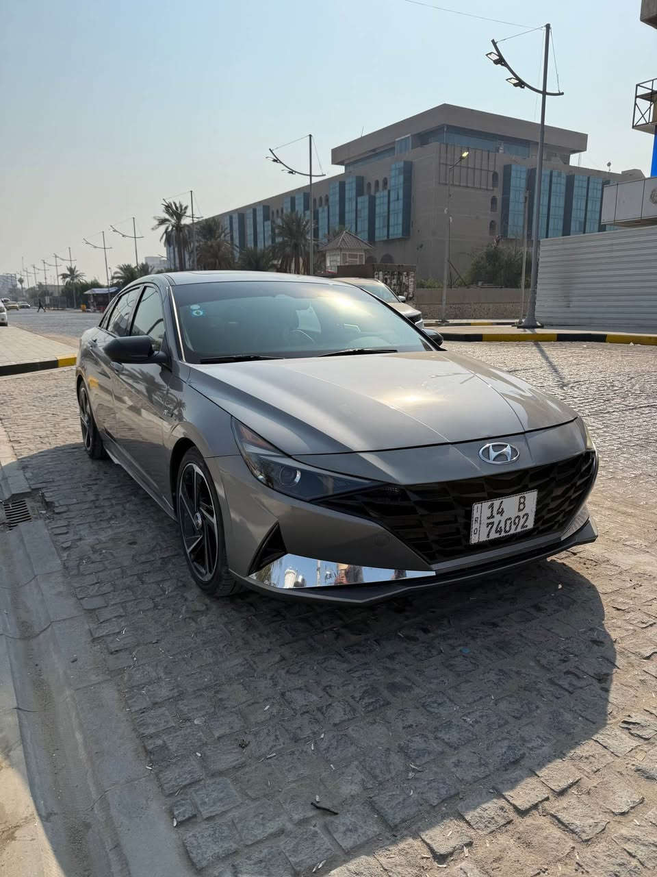 السلام عليكم للبيع فقط سيارة الأنترا موديل 2023 معوقين وبيه وكالة عامة سيارة فول مواصفات فئة أن لاين ومعروف مواصفاتة محرك 1600 تيربو السيارة جديده كلش وماشيه 100 كيلو ما بيه اي نقص سيارة وارد امريكي فقط مدكر بدون دواخل وين ما تريد أفحص *********** البصرة, العراق
