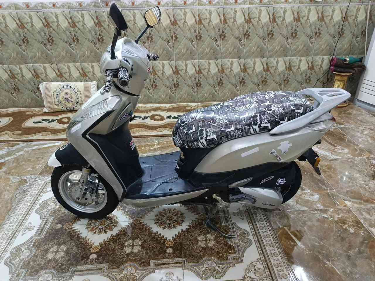 دراجه البيع نضيفه مكفول كفاله كلها شغاله سلفه هندر جديدة معنه الكلمه ***********
