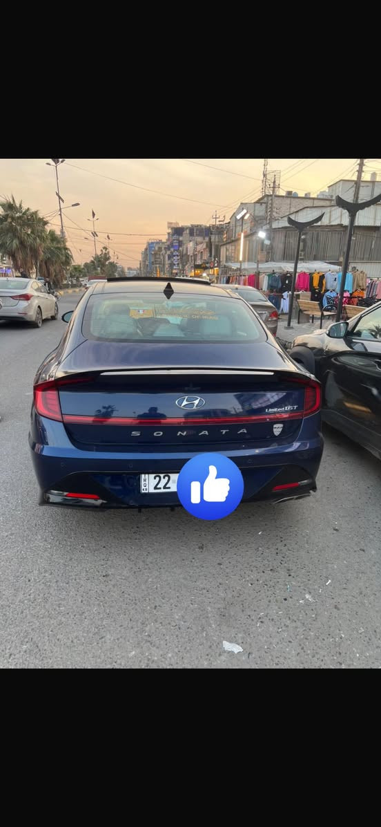 السلام عليكم عندي سوناتا ٢١ امريكي فول  حادث جاملغ ايمن امامي بدون ايرباك ماشية ٩٠ الف اريد مراوس بسبورتج فول ٢٣ وفوك وشكد فرق اني حاضر


**إذا كنت صاحب هذا الإعلان وتريد حذفه لأي سبب، رجاءا أرسل رسالة إلى الدعم الفني**