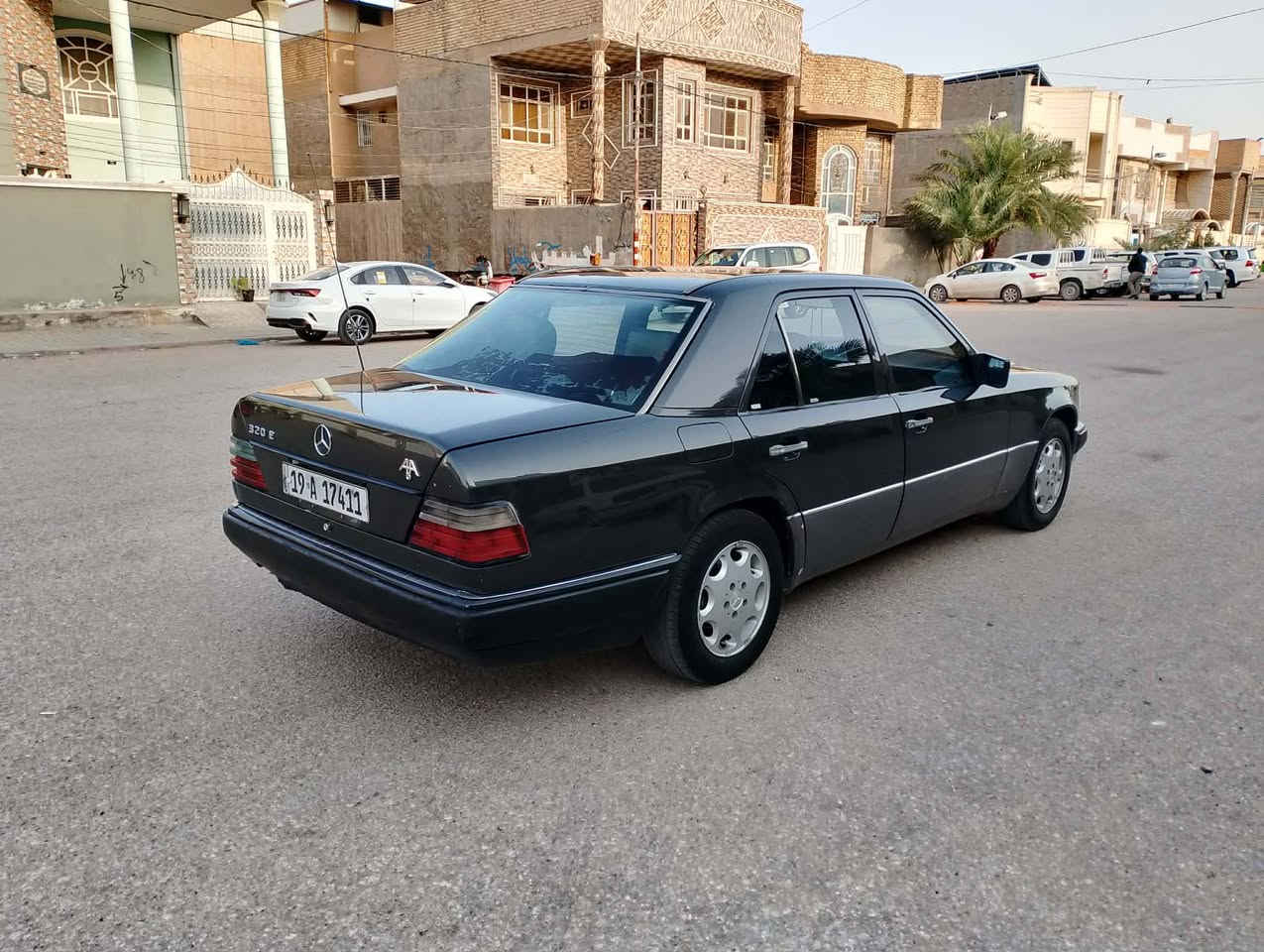 المكان النجف 
دب بيبي مكينه ٣٢٠ سياره جديده تبريد 
عرضه ٧٣ وبيه مجال قليل 
***********
***********
