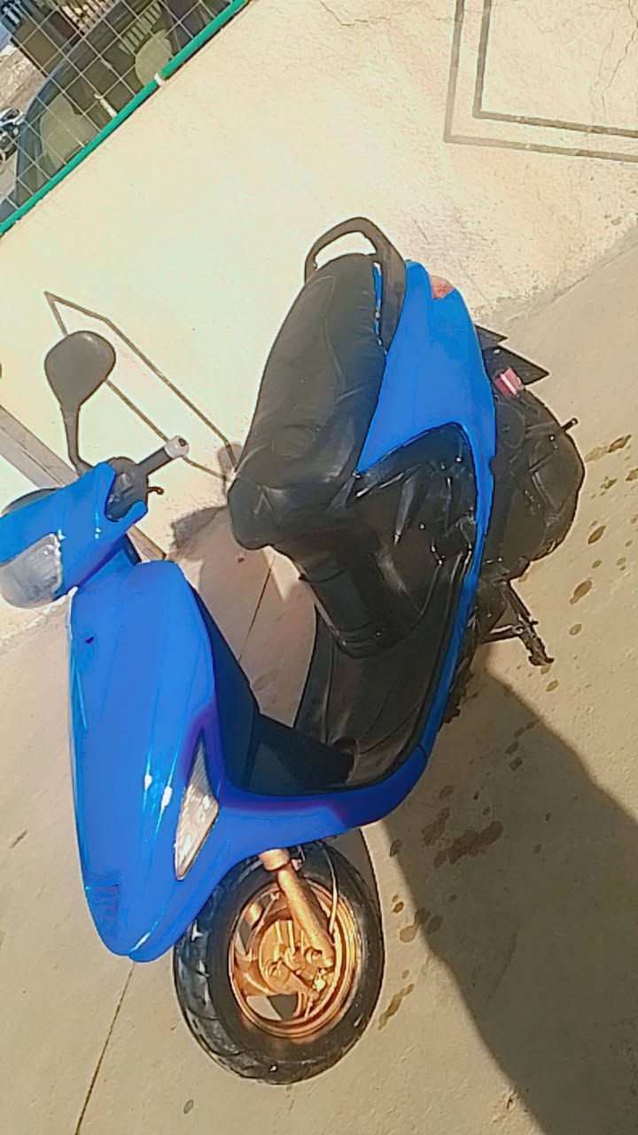 ماتور للبيع كهرباء سلف كل شي شغال لايتات كل شيء شغال نظيف حيل نظيف جديد الرقم ***********
