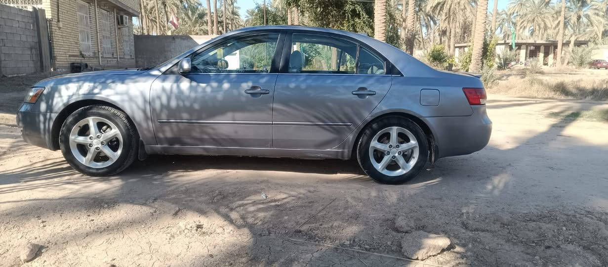 سلام عليكم سوناته وارد كندي بدون  حادث كلين فول مواصفات فتحه شاشه كامره كشن كهرباء محرك 2400 رقم بغداد تحويل مباشر ماشيه 186حقيقي سياره جديده وجاهزه من كل النواحي محرك كير حداديه تخم تاير تبريد كله جديد مكان كربلاء سعر 93 وبيه مجال بسيط  ***********  @  ***********
