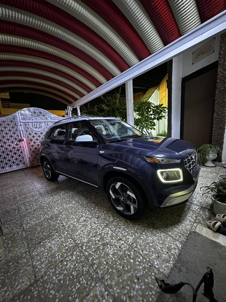 السلام عليكم للبيع فينو موديل 24 بدون رقم قماره بيضة تدفئة كشنات لد امامي خلفي بصمة تشغيل عن بعد كاملة مكملة ماشية 12 بيه بنيد مبدل ودعامية نفس اللون 
مكانه حلة السعر 123 بيه مجال بسيط 
***********
