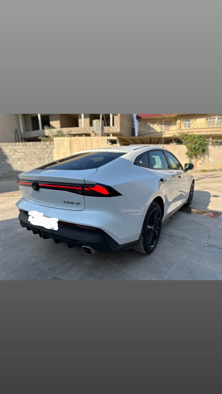 Changan UNI-V
چانگان یونی ڤی مۆدێل ٢٠٢٤
زەمانی شەریکەی البخیت ٤ سال زەمانی هەموو شتی مایە
١ چاملغی پشتەوە نیوەی سبوغە بێ پەرەشوت
فول فول مواسەفاتە 
پانۆراما 
گێچ شاسە و شاسە گەورە
گێر ئەلیکترۆنی
کوشین جلد و کوشین تەبرید
5 کامیرا ٣٦٠ پلە 
راداری پێشەوە و تەنیشتەکان
دەسکی دەرگاکان وەک رەنج رۆڤەر دەبتەوە
کۆمەلێک مواسەفاتی تر
بۆ پەیوەندی  *********** أربيل, العراق
