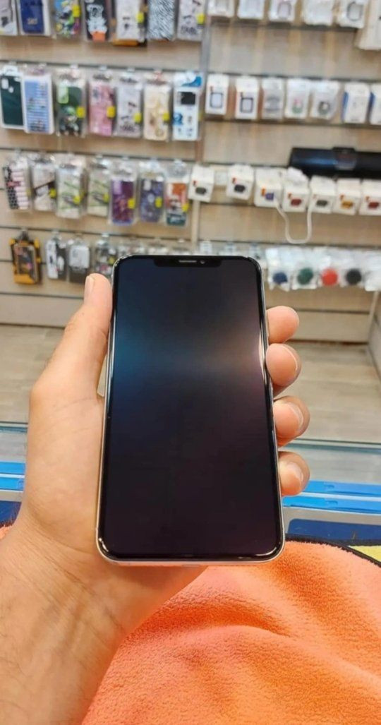 متاح ايفون أكس اس ماكس 
مساحه 256جيجا 
بطاريه 98٪🔋
الجهاز معاه الكرتونه والشاحن الاصلى الجهاز وتر بروف الجهاز وارد المملكه العربيه السعوديه استعمال سعودى 
بسعر 6200ج
للتواصل معنا ابعت رساله خاصه وسيتم الرد عليك 📲✉️


**إذا كنت صاحب هذا الإعلان وتريد حذفه لأي سبب، رجاءا أرسل رسالة إلى الدعم الفني**