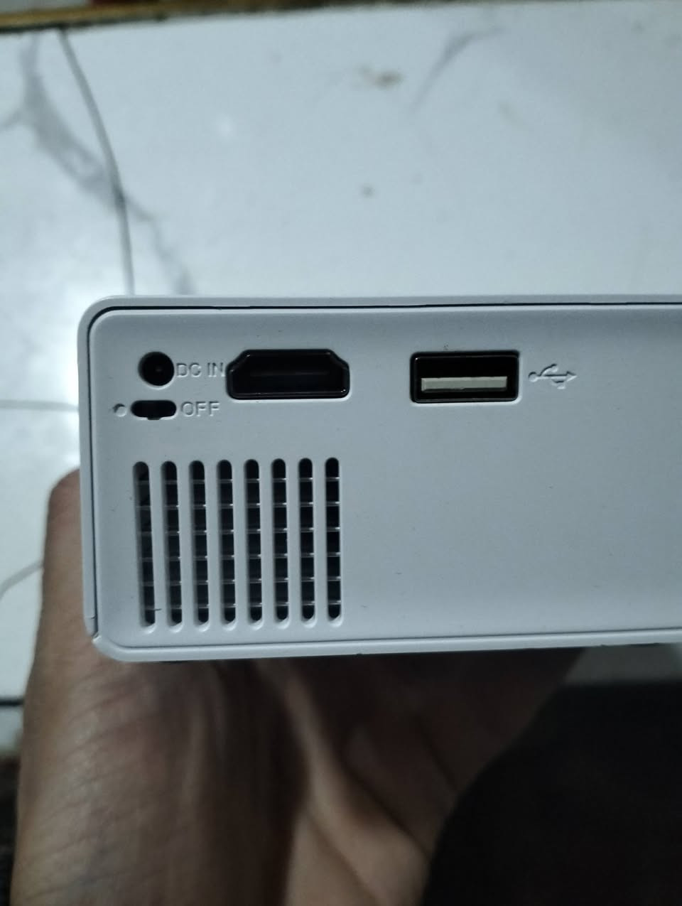 داتا شو جديدة شغالة تشغل اج دي وتكدر تعرض موبايل عليها +USB +SD + AV
تشتغل على محولتها او على شاحنة الموبايل


**إذا كنت صاحب هذا الإعلان وتريد حذفه لأي سبب، رجاءا أرسل رسالة إلى الدعم الفني**