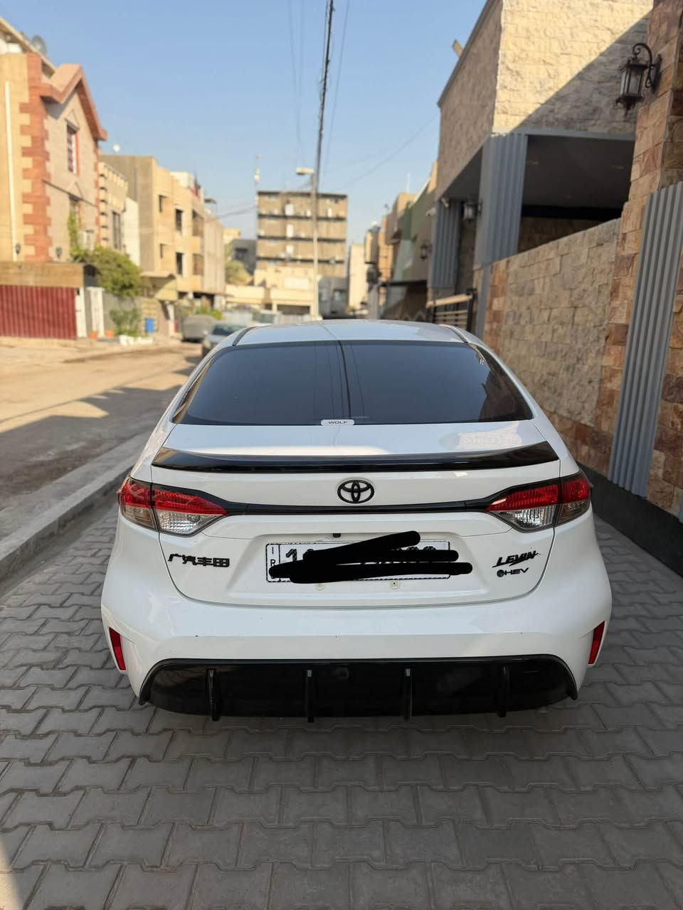 السلام عليكم للبيع تويوتا كورلا 2025 شكل الامريكي S بلاك ادشن اصل رقم بغداد بأسمي تحويل ثاني يوم السيارة ماشية 12 الف فول مواصفات 1/1 بصمة ابواب وترحيب + سلايت + تحكمات مري + تحكمات ستيرن جهتين + اوتو هولد + درايڤ مود ايكو  و بور + شاشة دجتل + كروس سرعة + تحديد مسار + سياقة الية + رادار امامي + لايت LED + بك لايت LED + كامرة خلفية + ويل اسود بلادي + مري اسود بلادي وباقي المواصفات المعروفة بلفول . 
السيارة بيه البنيد مصبوغ فقط + ملاحضات بسيطة . 
السعر : 147$ .
مكانه : بغداد شارع فلسطين . 
للأستفسار : ***********

