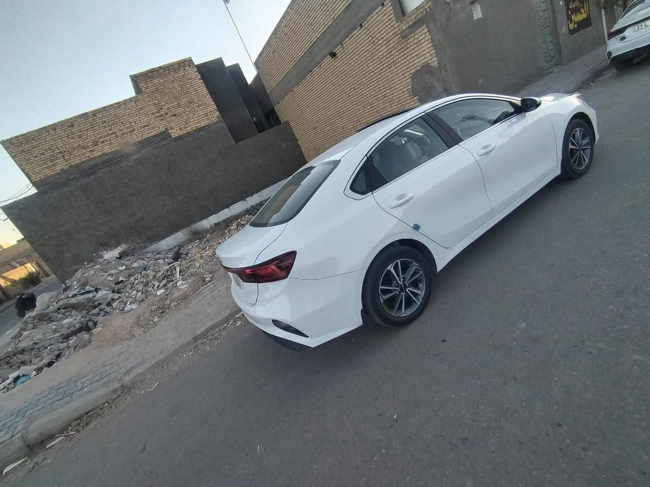 سلام عليكم سيراتو ٢٠٢٤ مكفولة  فول مواصفات فتحه تحكمات وضعيات قياده تبريد قطعتين اشاره بالامرايه بلاجكتور لايت لد فتحه لايت زنون  مري شفط ويل كب حساس خلفي شاشه كامره دواخل لونين  محرك ٢٠٠٠ رقم بغداد باسمي تخم تاير دوشمه سياره جديده وجاهزه السعر ١٨٠ وبيهه مجال مكاني سماوه رميثه  لاستفسار *********** او *********** الاسيا بي وتساب
