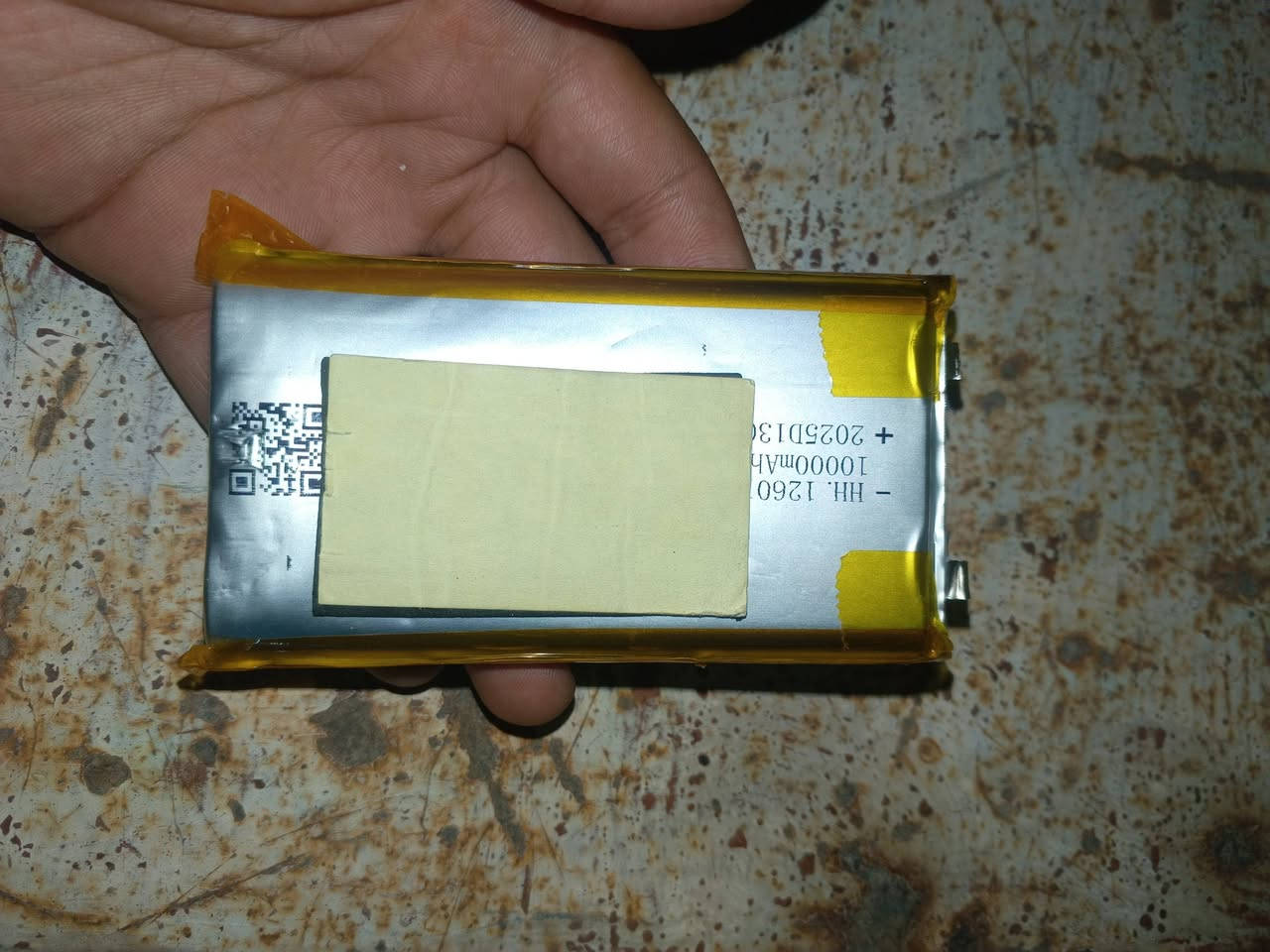 السلام عليكم 
بطارية ليثيوم بوليمر 
3.7V
10000mA
بيها ٣ ضربات مثل ما موضح بالصور 
البطارية استخدام سنة مال باور بنك

سعرها ١٠ الاف بدون التوصيل
اذا احد يريد يشتريها خل يتواصل وياي بلا زحمة


**إذا كنت صاحب هذا الإعلان وتريد حذفه لأي سبب، رجاءا أرسل رسالة إلى الدعم الفني**
