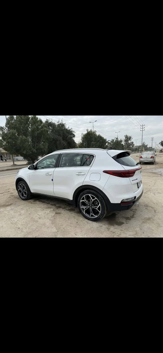 السلام عليكم عنده سبورتج 2019 خليجي جيتي لاين السونار بل منشور ماشي91الف سعره 190$-لا ستفسار ع رقم ***********
