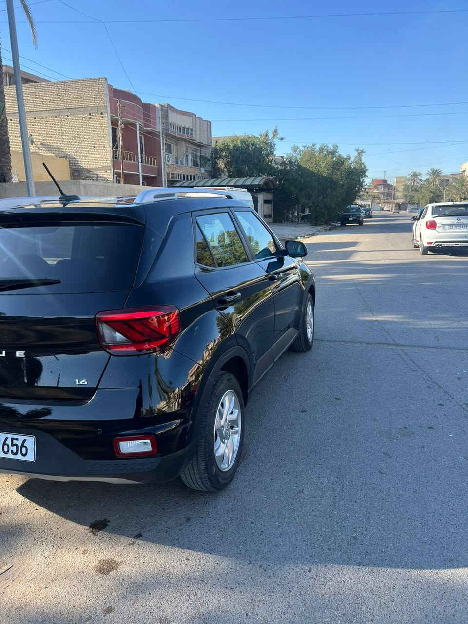 السلام عليكم هونداي فينو موديل ٢٤ السيارة جديدة رقم بغداد باسمي السعر ١٢١ وبيه مجال قليل للاتصال 
***********
