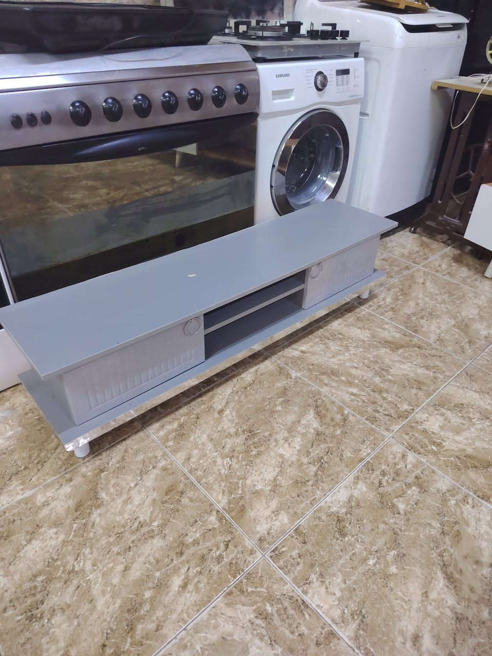 اغراض مستخدم للبيع 
العنوان بكرة جو القديم مقابل الكوميته 
للاستفسار *********** واتساب
