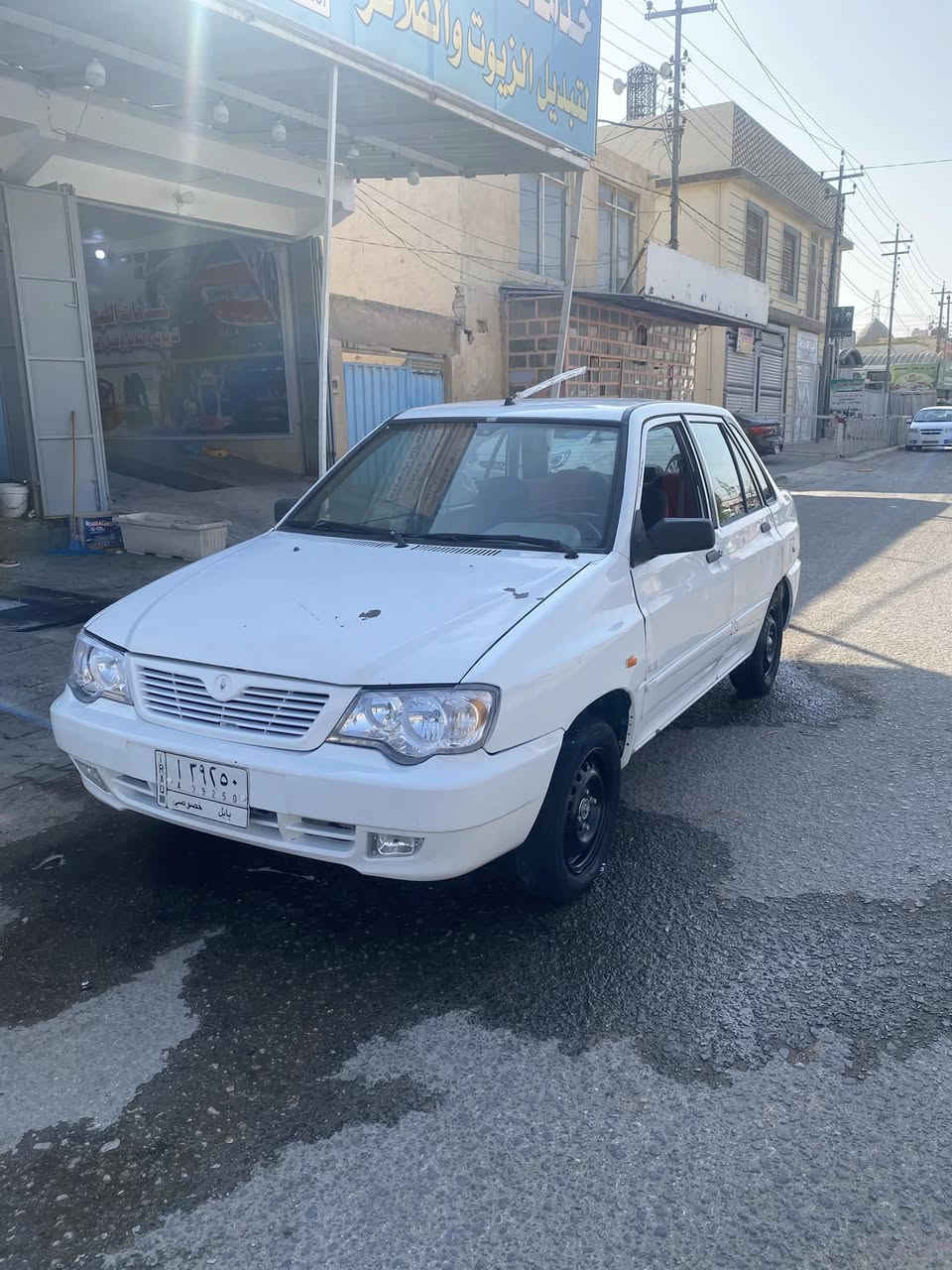 ‏سلام عليكم سايبة دمعة موديل 10 السعر 25 ماكينة حداية توني مسويها سيارة كاملة مكملة راعيها يريد ببدور فسار على هذا الرقم***********
