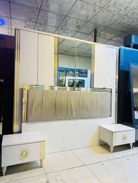 للبيع • أثاث خشبي • ميز تواليت