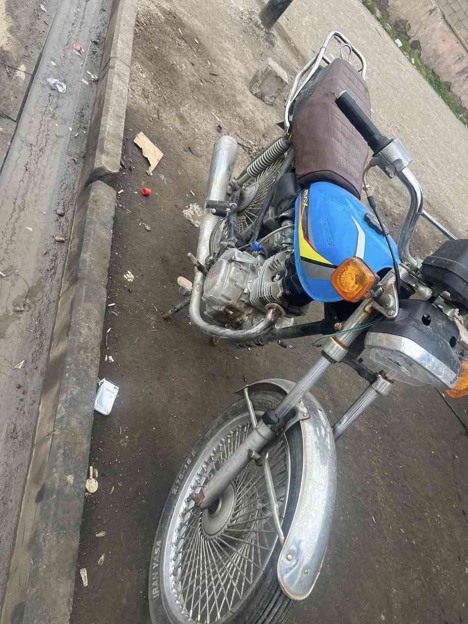 نامي برو موديل 19
دراجة متروكة بس شغاله يحتاج ترتيب لحد يكلي شبيها ابيع ع هل وضعية 200 بي مجال قليل


**إذا كنت صاحب هذا الإعلان وتريد حذفه لأي سبب، رجاءا أرسل رسالة إلى الدعم الفني**