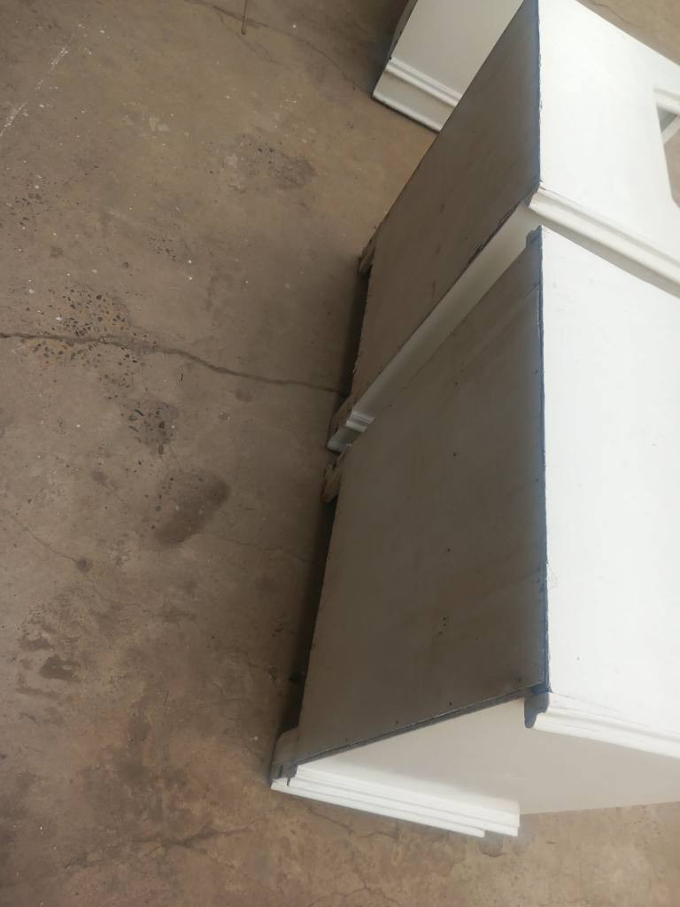 ميز اتواليت وزاويه وكومدين فقط مستعملات ب 190وبيهن مجال
العنوان بغداد الكرخ تقاطع درويش البياع شارع البداله الانتصارسوق اميمه فرع مجمع الرازي ع اليمنه منتصف شارع ع اليسرى خلف مي اور
***********
*********** بغداد, العراق
