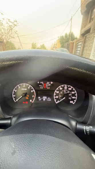 سلام عليكم نيسان سنترا موديل 2017 حادثها فقط بنيد مبدل بدون دواخل محرك 1800 مرغوب بدون ايرباك سياره نضيفه مابيها اي نقص سعر 105 بيها مجال  مكاني البياع  الاستفسار *********** السونار مرفق ويا الصور
