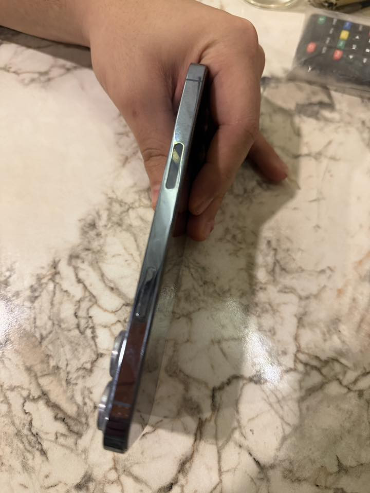 13 برو ماكس 256 للبيع مال بيت 
***********
