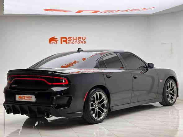سيارة رياضية و شبابية😍🔥🔥
Dodge Charger 2017
دودج جارجر ٢٠١٧

مواصفات SXT 
(شاشة كبيرة الحجم-مقاعد كهربائية و تدفئة)

مكينة ٦سلندر حجم ٣.٦لتر تنفس طبيعي
ماشية 152,000 ميل و بحالة ممتازة 

السيارة بدون صبغ و محدث SRT
كلش حلوة و نظيفة السيارة

رقم و سنوية جديدة دهوك الدولي شرط التحويل
مكفولة من كير و محرك وكهربائيات

ب  سعر (208$) ورقة و بيها مجال للطيبين

مكان السيارة

دهوك -معرض ارشف R-Shev
رقم51 من معارض التيرمينال 

كورك-واتس اب
*********** دهوك
