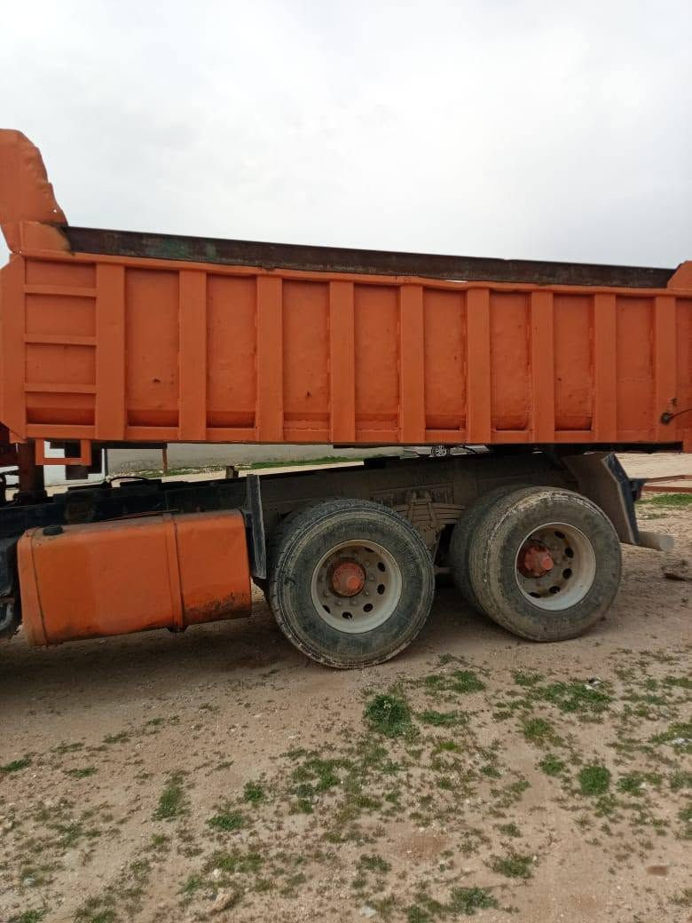 السلام عليكم 
من رخصة الادمن 

قلاب اسكانيا موديل 96 للبيع 
محرك فحم 113
گير 4 × 4
شاصي مطول من تك 
تبريد / تدفئه شغال 
رقم دهوك 
شرط التحويل 
سنويه ساقط صار 4 اشهر 
سياره نضيفه مابيها شي 
السعر 170 ورقه وبي مجال 
رقم صاحب السياره : *********** موجود واتساب بي واتصال ايضاً
