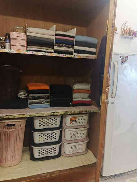 غرفة اخشاب لبيع تفصال
خمس بيبان 
ميز تواليت 
تاج جرباية
جرباية 
سعر 550 وبية مجال 
المكان بغداد الشعلة 
الرقم ***********
