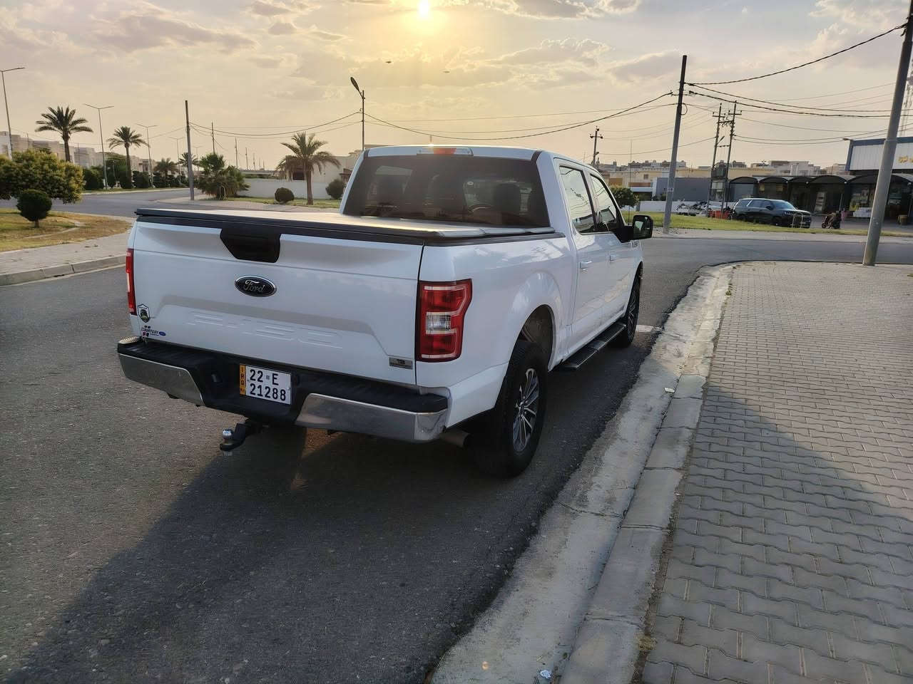 Ford F150 2020 XLT للبيع
8 سلندر دبل اكسل
بدي قصير باب طويل
حادثهة بس جاملغ عكس السايق مبدل نفس اللون بدون صبغ(رقم الشاصي موجود بالصور) 
ماشيه 96 الف
الموقع اربيل
للتفاصيل أكثر اتصال عالرقم
***********
