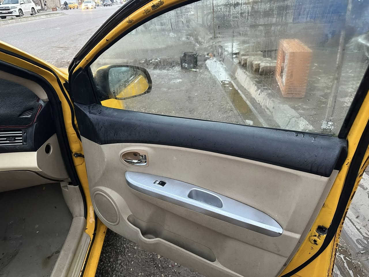 سلام عليكم للبيع موديل 2012مشروع وطني نقابه هيئه غرامات مصفره صبغ  فرن درجه اولا كير محرك صدر امامي خالفي جديد بتري تخم تاير جديد  حدثها جمالغ وباب سكن وبتكمه  بيها معجون وضحه بصور   سعر 45بيها مجال لطيبين  
عنوان كركوك استفسار ***********
