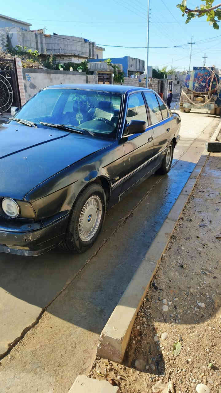 سلام عليكم بي ام 520 لبيع كيرعادي محرك فل تخم تاير جديد العنوان الموصل اليمن ***********
